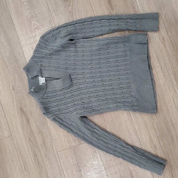 Liz Claiborne gray sweater, women's petite medium - Picture 1 of 3